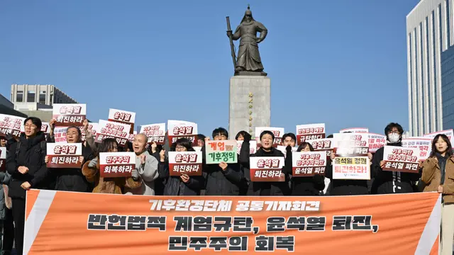 Darurat Militer Dicabut, Pengunjuk Rasa Desak Presiden Korea Selatan Yoon Suk Yeol Mundur