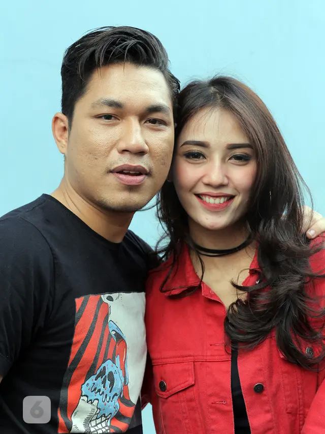 [Bintang] Rizal Armada dan Monica Imas