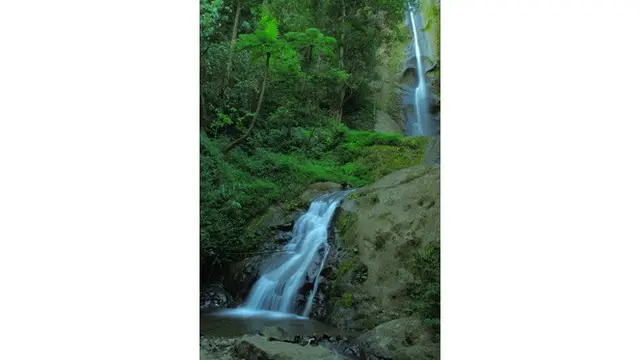 Air Terjun Dolo