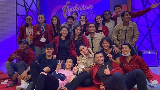 6 Momen Syukuran 100 Episode Love Story The Series, Penuh Kehangatan