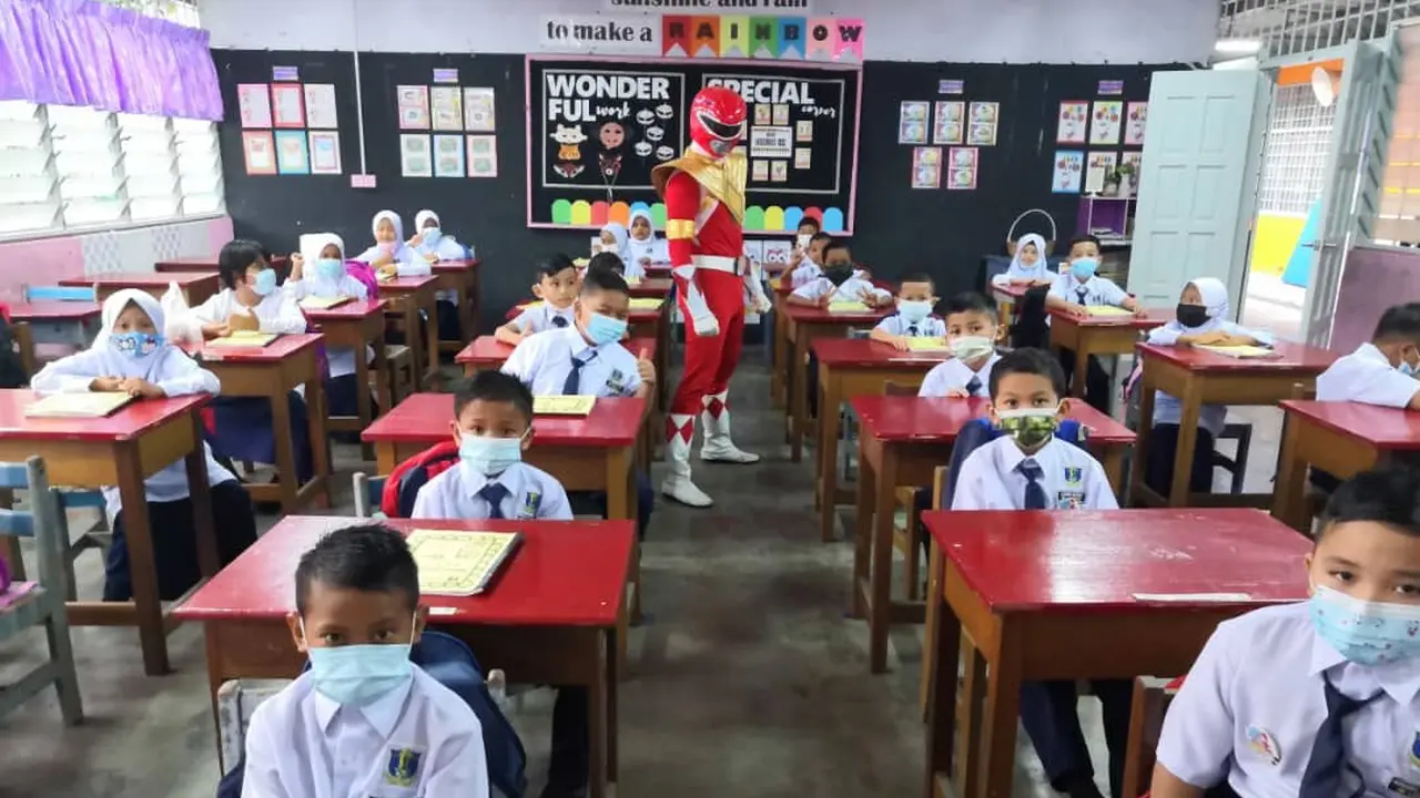 Kreatif, 7 Potret Maskot Untuk Sambut Anak Sekolah di Malaysia