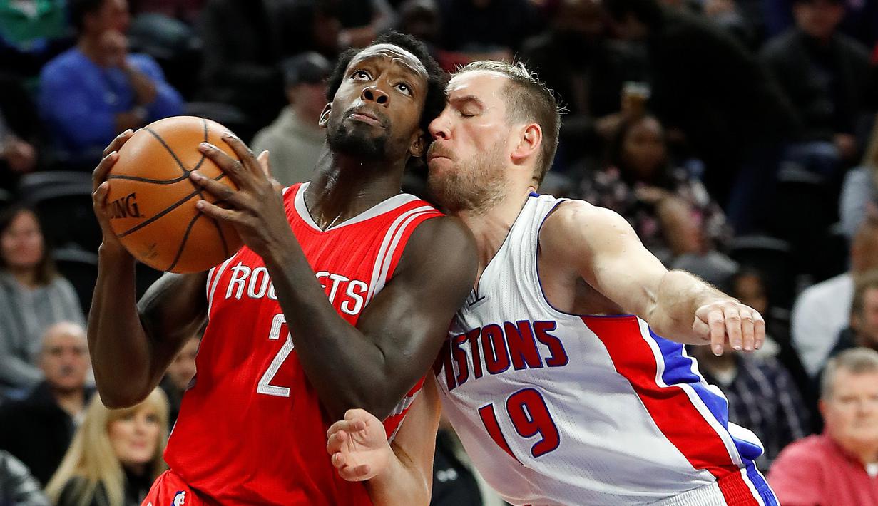 Houston Rockets berjaya di markas Detroit Pistons, 99-96, dalam laga babak reguler NBA 2016-2017 di The Palace of Auburn Hills, Michigan, Selasa (22/11/2016) WIB. (AP Photo/Paul Sancya)