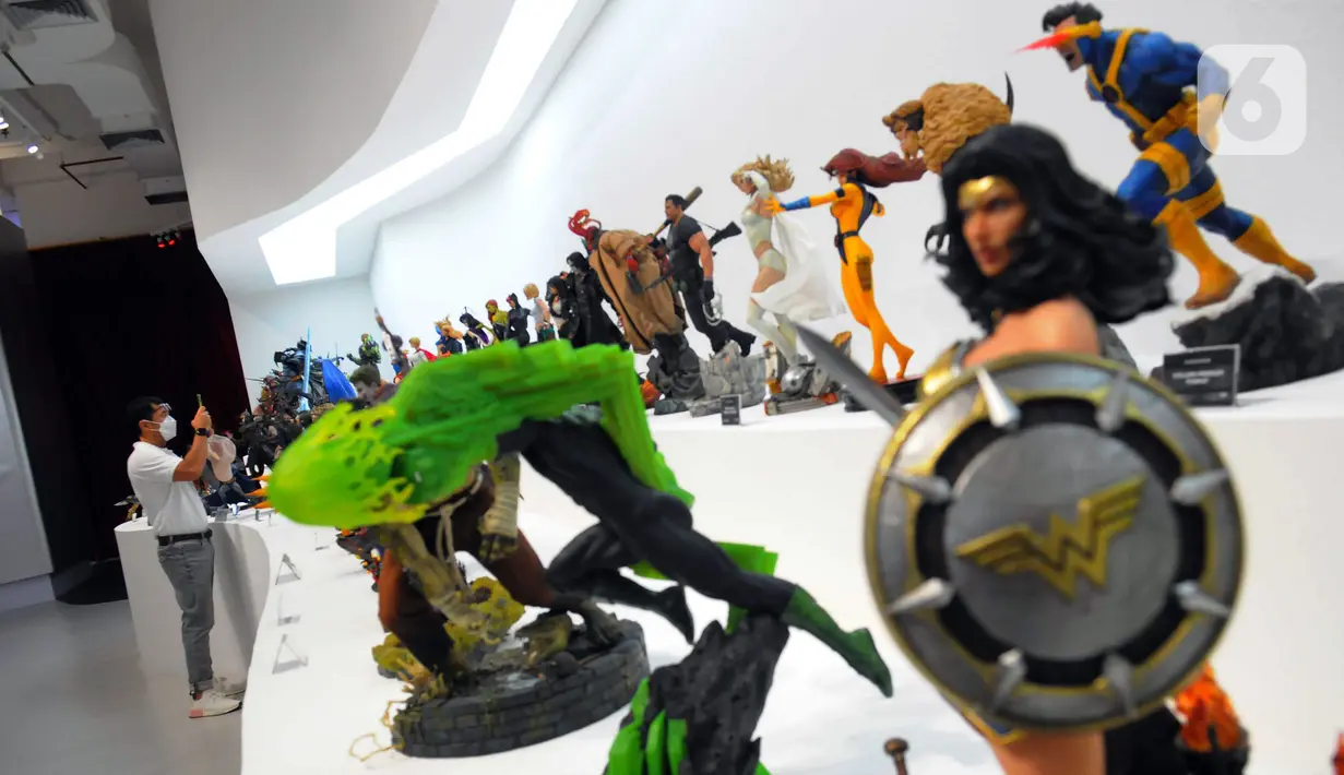 Ada 500 koleksi patung yang dibagi dalam lima bagian, yakni: Game and Animation, DC, Marvel, Horor, dan Movie. (merdeka.com/Imam Buhori)