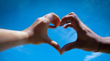 Cinta Pandangan Pertama Itu Tak Ada Lifestyle Fimela Com