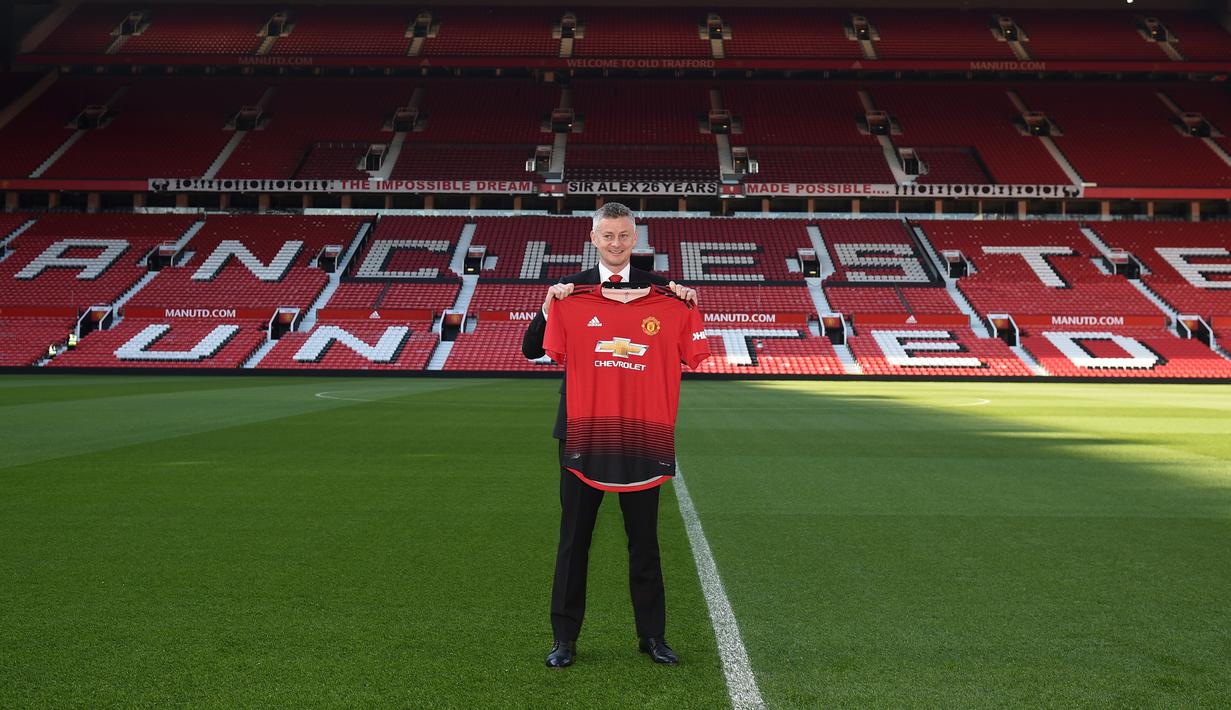 Foto Senyum Ole Gunnar Solskjaer Jadi Pelatih Tetap Manchester United Bola Liputan6 Com