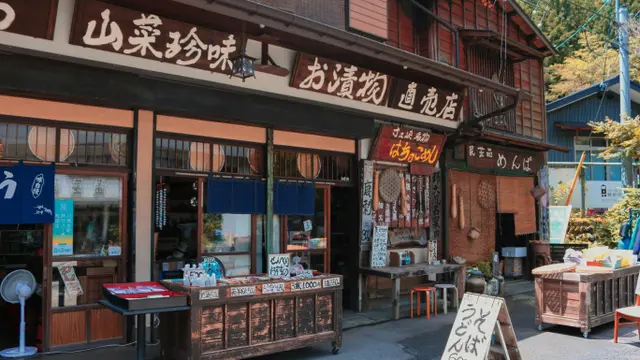 Menjelajahi Asia Melalui Cita Rasa dengan Destinasi Kuliner yang Bikin Ngiler (unsplash/Desti Nursinta)