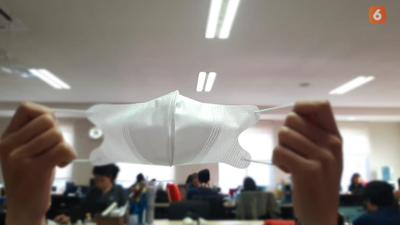 Ilustrasi orang pakai masker saat wabah Virus Corona COVID-19 di Indonesia. (Liputan6.com/Tanti Yulianingsih)