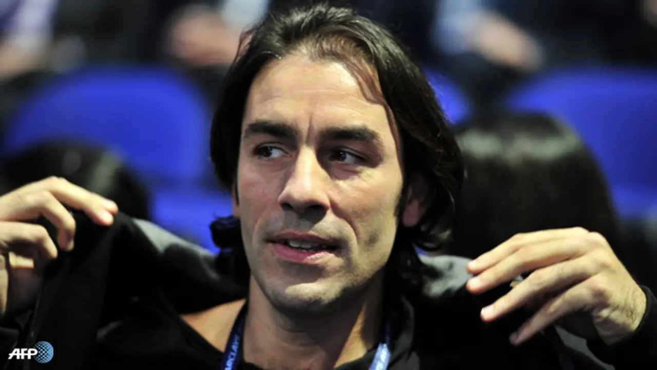 robert-pires-bebas-130330a