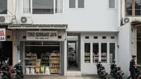 Rumah Minimalis dengan Ruko di Depan dan Hunian di Belakang/Gemini AI
