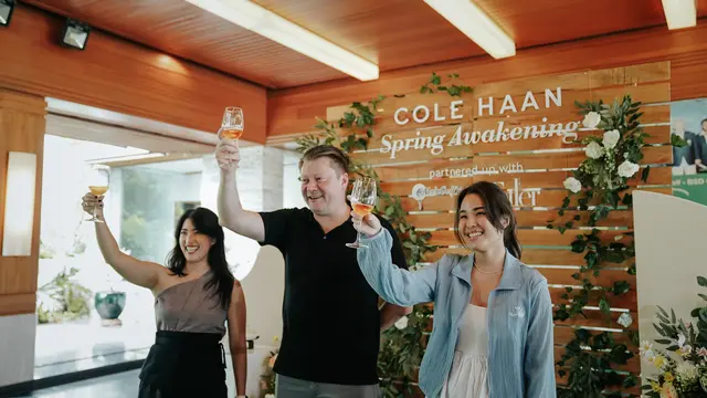 Sambutan oleh Lee Walker saat kegiatan makan siang peluncuran koleksi Spring 2023