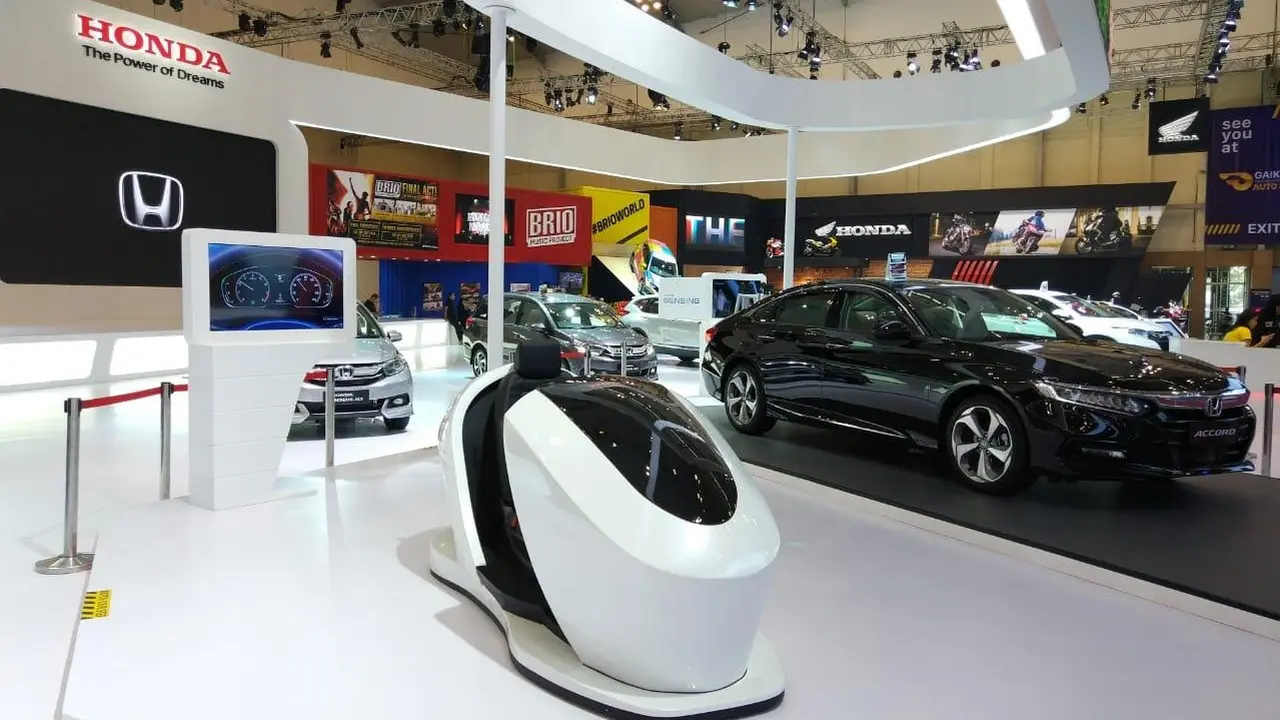 PT Honda Prospect Motor (HPM) menghadirkan beragam aktifitas bagi pengunjung salah satunya simulator Honda SENSING