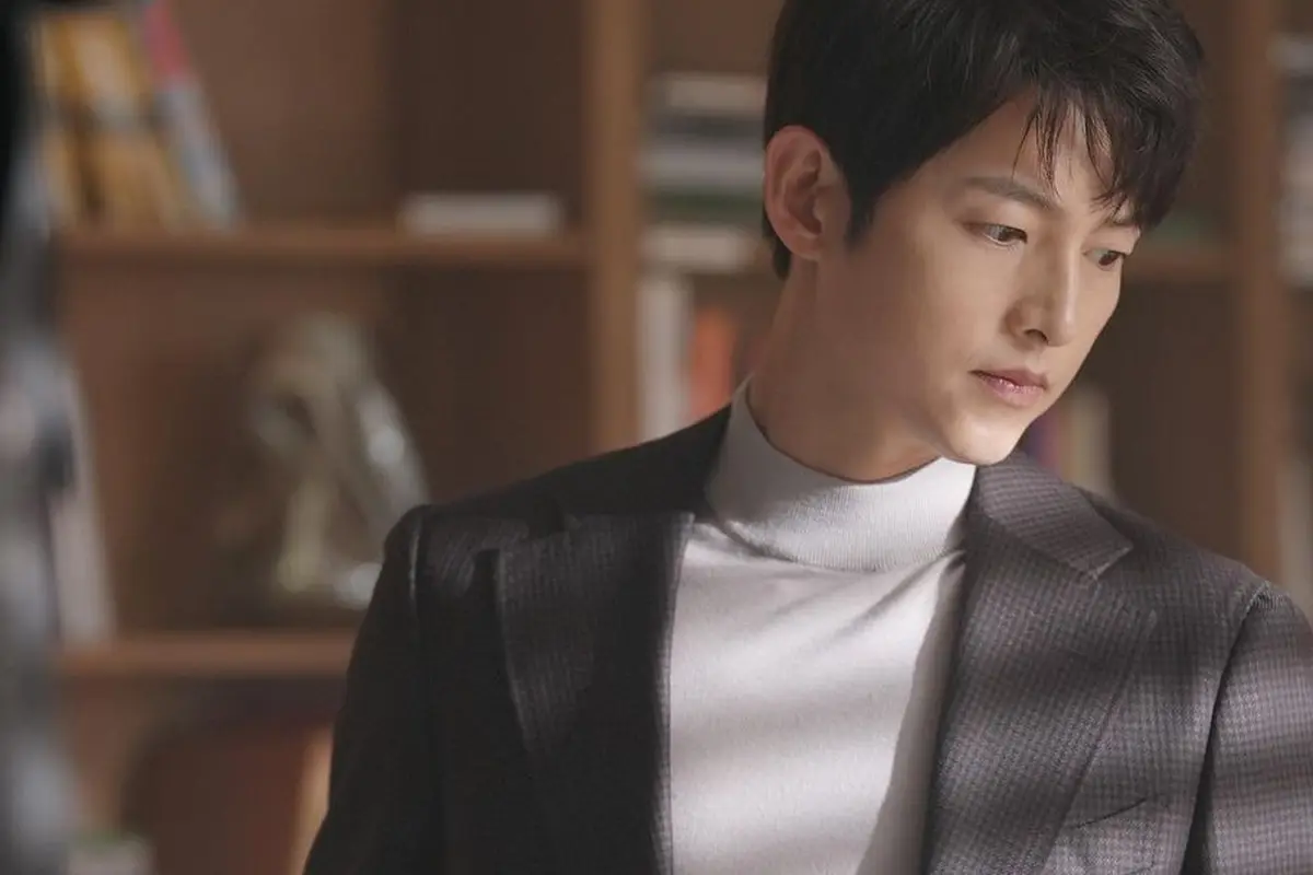 Song Joong Ki. (Instagram/ hi_songjoongki untuk CJ On Style)