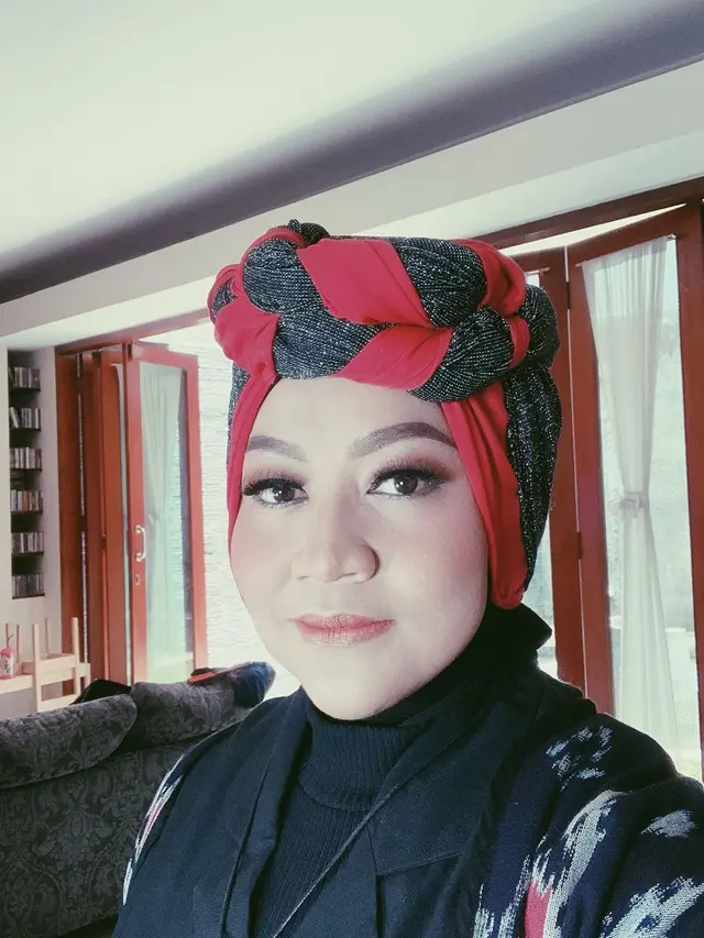 Potret Terbaru Tike Priatnakusumah (sumber: instagram/tikeprie)
