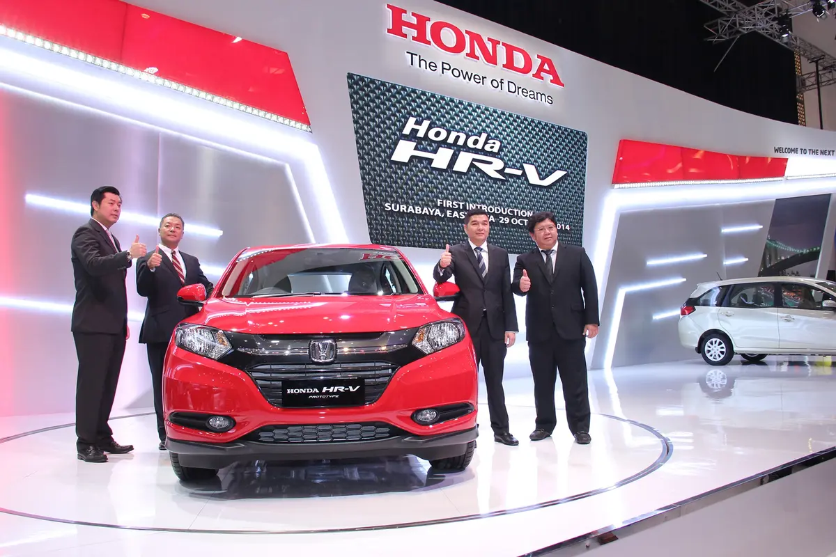 9 Mobil Honda Pikat Pengunjung POS 2014