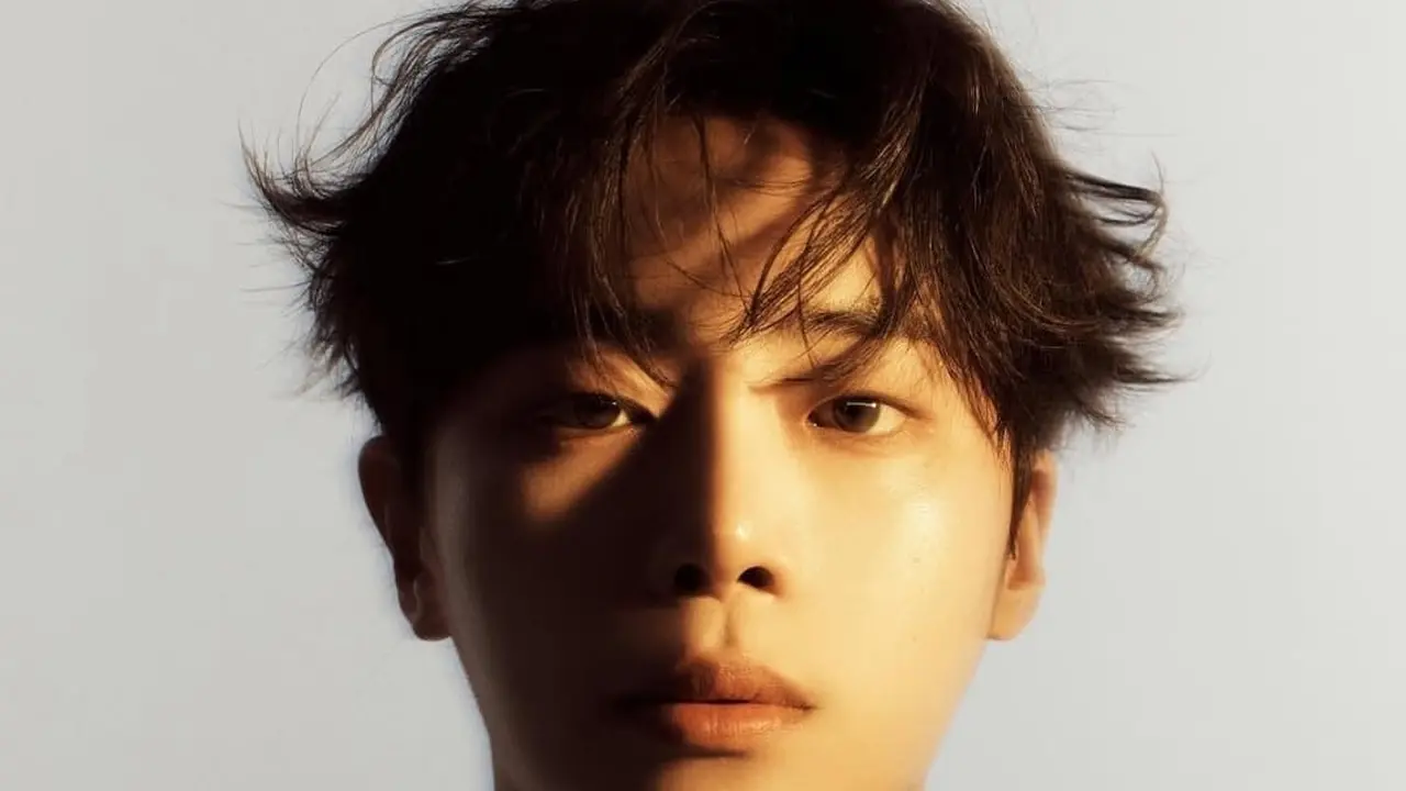 Dari Kasual sampai Formal: Ini Cara Tampil Cool ala Choo Young-woo!
