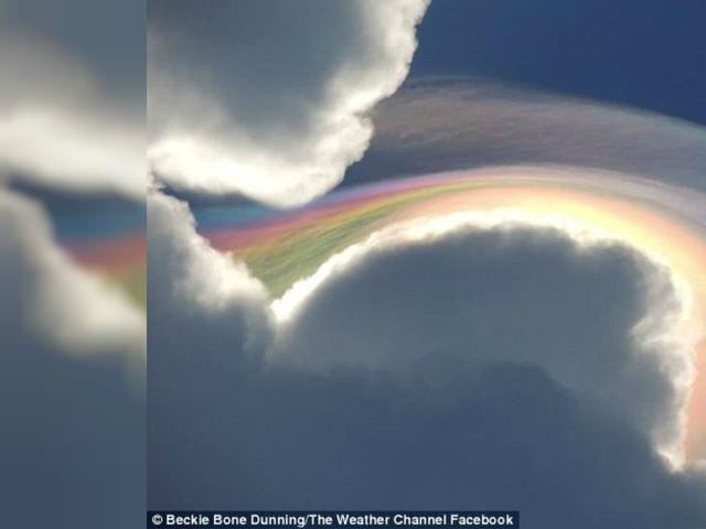 Penampakan Awan Pelangi Menakjubkan Di Angkasa Global Liputan6 Com