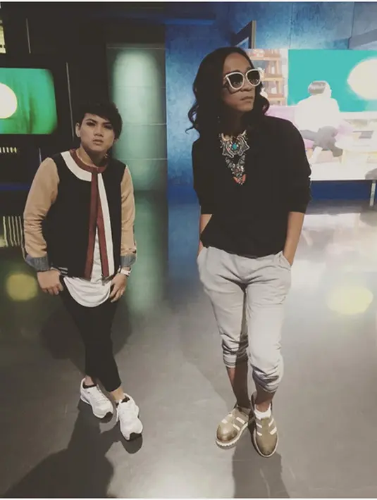 Terkait konflik rumah tangganya, Evelyn mengaku siap menjalani apapun keputusan sidang. Begitu juga setelah resmi bercerai dengan Aming. Siap membuak lembaran baru untuk menjalani hidup lebih baik lagi. (Instagram/psychodiva2016)