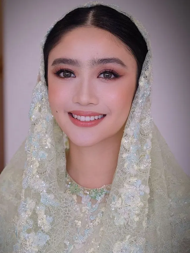 Febby Rastanty saat Pengajian Jelang Pernikahan. [@upanduvan]