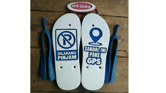 Terlalu Kreatif, 7 Model Sandal Ini Nyeleneh Banget