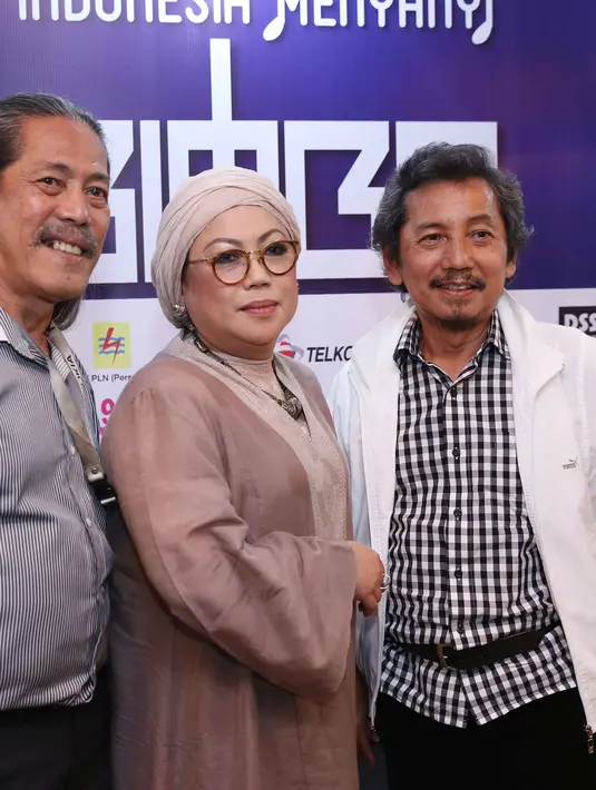 Usia para personel Bimbo memang sudah tak lagi muda, stamina tubuh mereka pun tak seprima 10 atau 20 tahun yang lalu. Karena itu menjaga stamina merupakan keharusan bagi Jaka dan kawan-kawan menjelang konser. (Nurwahyunan/Bintang.com)