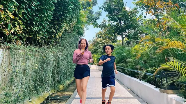 Sebut Pilates Sebagai Terapi, Ini 6 Momen BCL saat Berolahraga