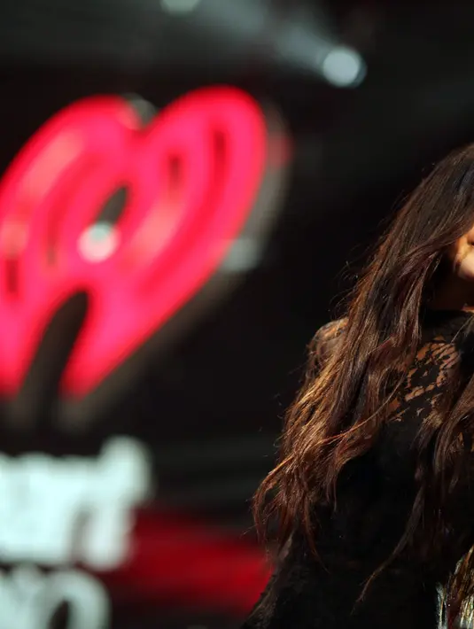 Selena Gomez sempat merayakan kesuksesan tur dunianya di Las Vegas. Selena nampak mengundang beberapa teman dekatnya seperti Sami Miro. (AFP/Bintang.com)