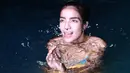 Baginya, berenang bareng merupakan sarana dia untuk selalu mendekatkan dengan anak-anaknya. (Galih W. Satria/Bintang.com)