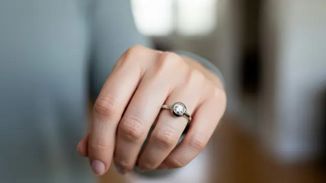 Model Cincin Nikah Klasik Elegan 2025/ Ilustrasi AI