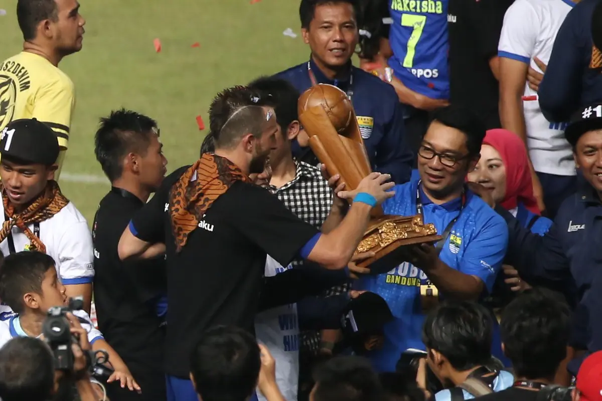 Persib Juara, Final Piala Presiden, Bola.com, Nick Hanoatubun, Ridwan Kamil, kang emil