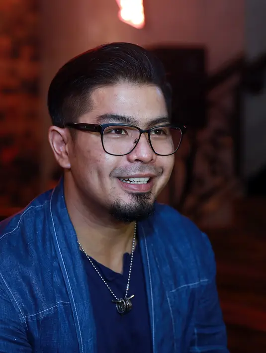 Drama musikal ini diperankan oleh beberapa artis dan musisi tanah air. Bams eks Samson pun didapuk menjadi pemeran utama dalam drama musikal ini. (Wimbarsana K/Bintang.com)