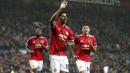 Pemain Muda Manchester United, Marcus Rashford merayakan gol bersama rekan-rekannya saat melawan Basel pada laga grup A Liga Champions di Old Trafford, Manchester, (12/9/2017). MU menang 3-0. (AP/Frank Augstein)