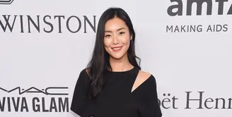 Paras cantik seperti putri kerajaan Tionghoa, Liu Wen adalah wanita pertama dari Asia yang terpilih di ajang fesyen show dunia Victorias Secrets. (AFP/Bintang.com)
