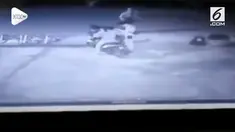 Seorang begal sadis ditembak mati polisi. Sang begal dalam aksinya selalu melukai korban dengan menembak atau menyiramkan air keras.