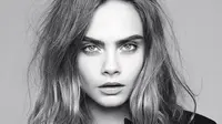 Awal April ini, model dan aktris Cara Delevingne menulis sebuah esai untuk majalah Time mengenai keputusannya untuk rehat dari modeling.