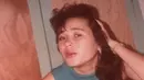 Prilly bagikan potret masa muda sang ibu yang disebut mirip dengannya. (Sumber: Instagram/@prillylatuconsina96)