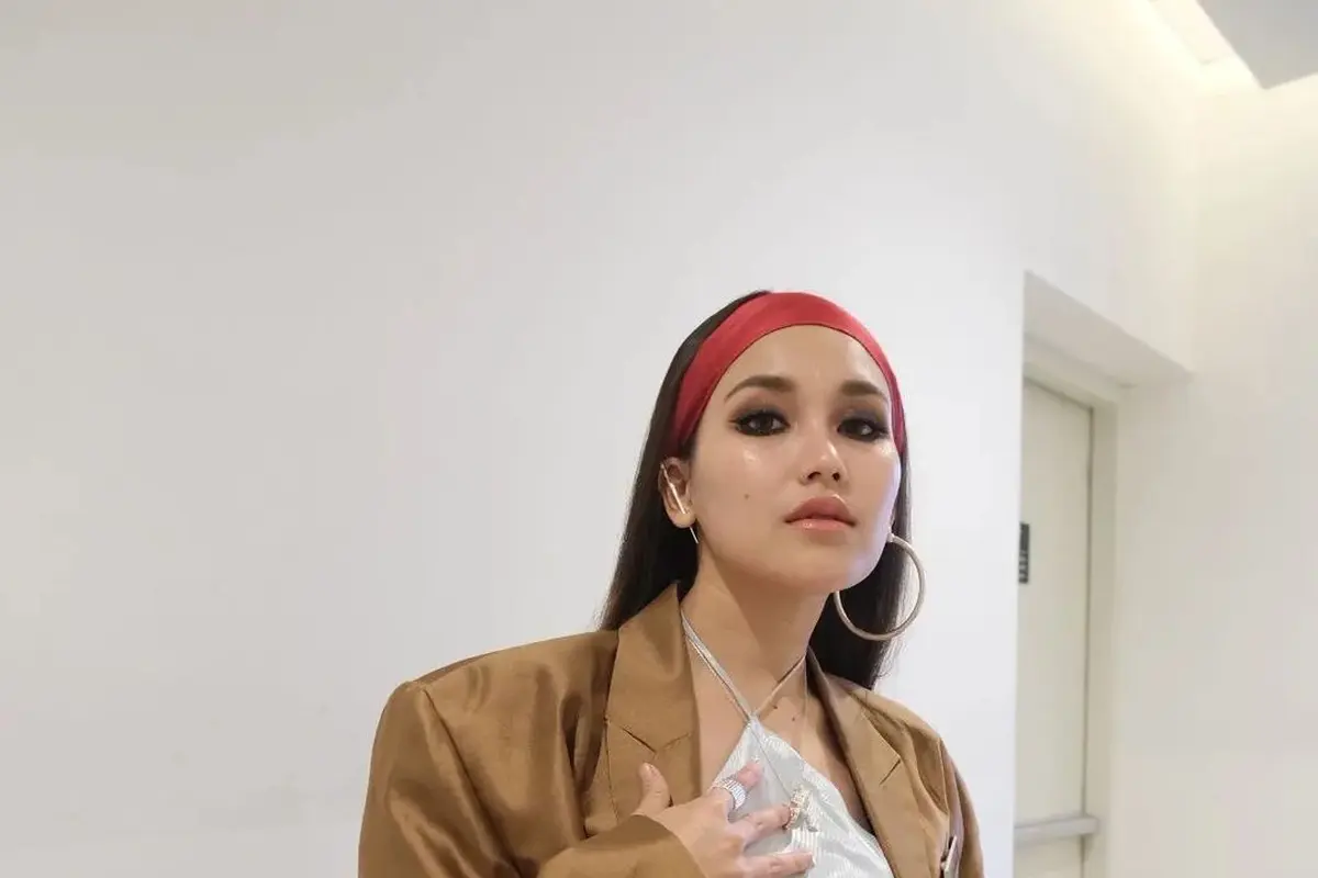 7 Potret Ayu Ting Ting Disebut Bak Idol K-Pop Ini Jadi Sorotan