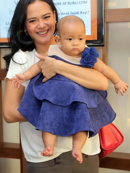 Meski merasakan capek, presenter Melodi Ceria ini mengaku, merasakan kepuasan tersendiri. Bahkan bisa menikmati perannya sebagai seorang ibu. (Andy Masela/Bintang.com)