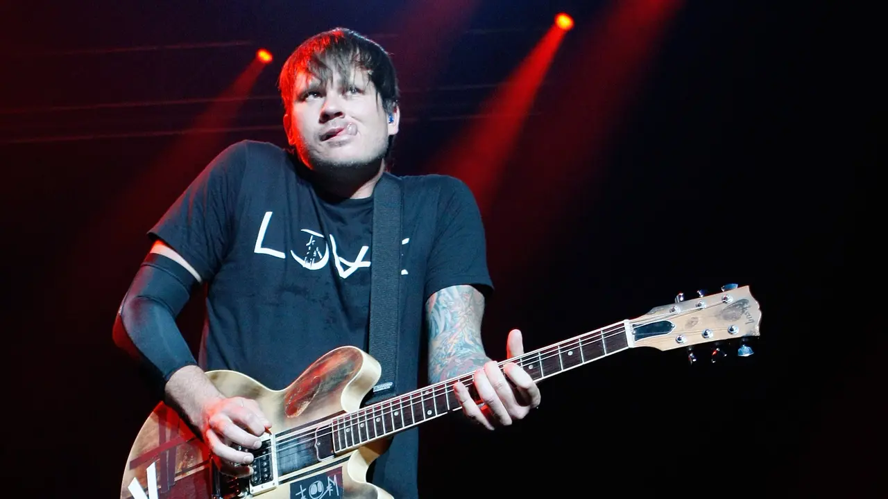 Tom DeLonge Hengkang dari Blink 182 Demi Cari Alien