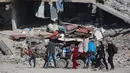 Dalam dua hari terakhir, lebih dari 45 anak Palestina tewas dalam serangan udara Israel di Jalur Gaza. (Bashar TALEB/AFP)
