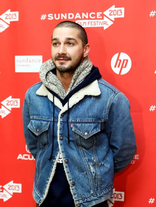 Dia menghilangkan semua rambut tersebut alias tampil dengan kepala botak. (Bintang/EPA)