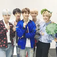 Tak hanya itu, banyak musisi yang ingin berkolaborasi dengan BTS. Tinashe mengaku ingin berkolaborasi dengan J-Hope. (Foto: Soompi.com)