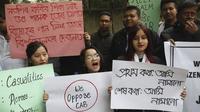 Masyarakat India mengadakan demonstrasi terkait sahnya RUU yang dinilai anti-muslim. (AP/ Manish Swarup)