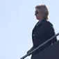 Hillary Clinton mendarat di Las Vegas, Nevada, AS pada Selasa 18 Oktober waktu setempat (Reuters)