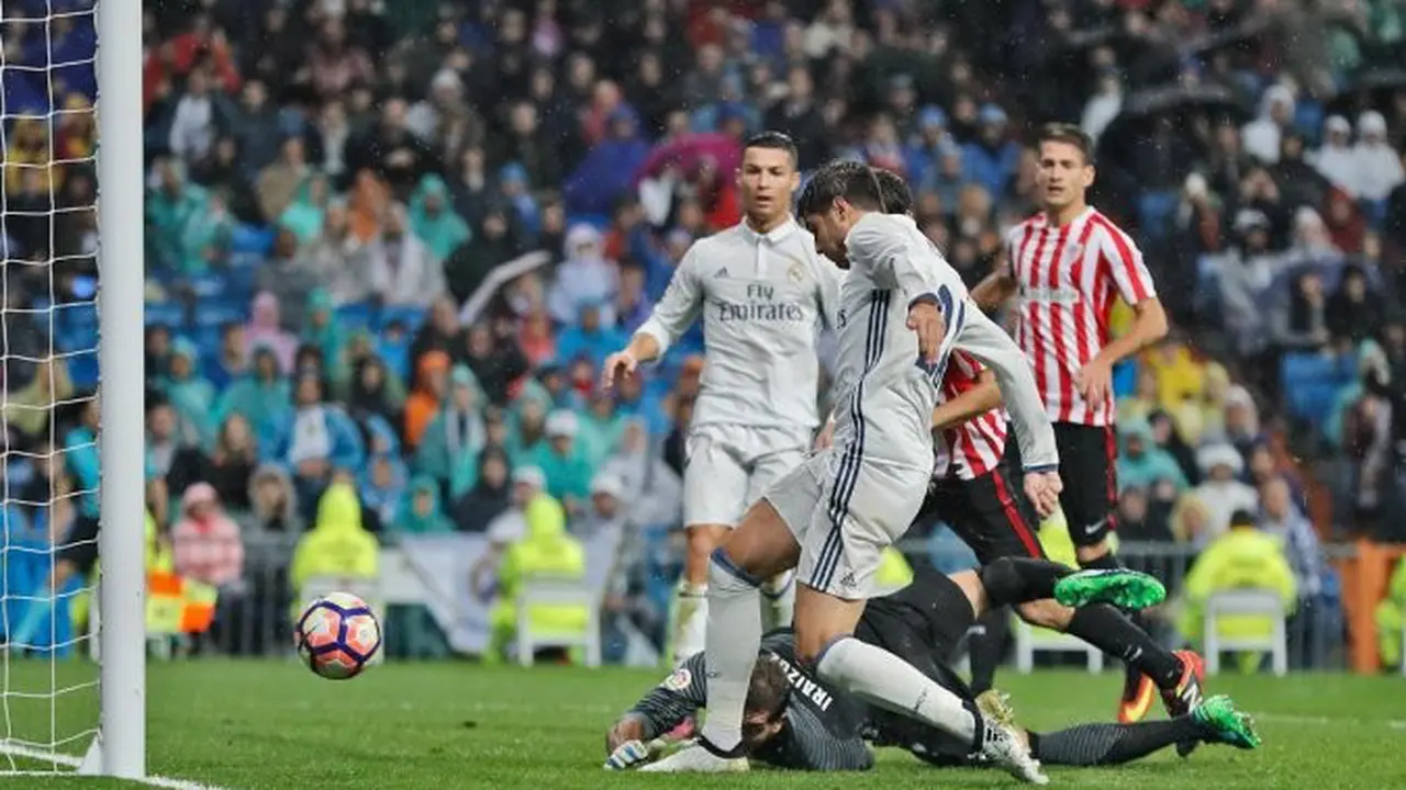 Gawang Bilbao kala dibobol striker Real Madrid, Alvaro Morata 
