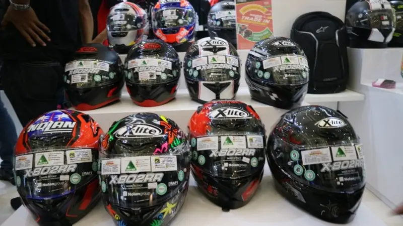 Helm Nolan dan Helm X-Lite