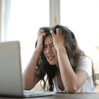 Hormon kortisol atau yang juga dikenal dengan "hormon stres" berfungsi untuk mengoordinasikan berbagai fungsi dalam tubuh. (Foto: Pexels/Andrea Piacquadio)