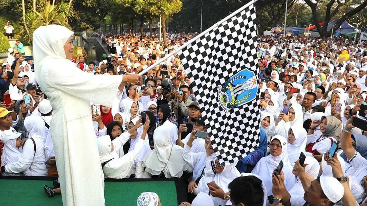 5 Momen Jalan Sehat Bersholawat Peringati 1 Muharram di Surabaya