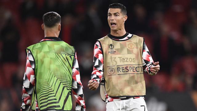 Foto: Kumpulan Ekspresi Bete Cristiano Ronaldo Pakai Baju Cadangan MU di Era Erik Ten Hag