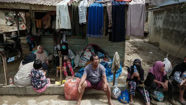 Di Tengah Keterbatasan, Warga Aceh Tamiang Mulai Bersihkan Rumah Mereka