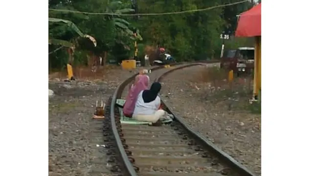 Tingkah Kocak Emak-Emak yang Bikin Gak Habis Pikir